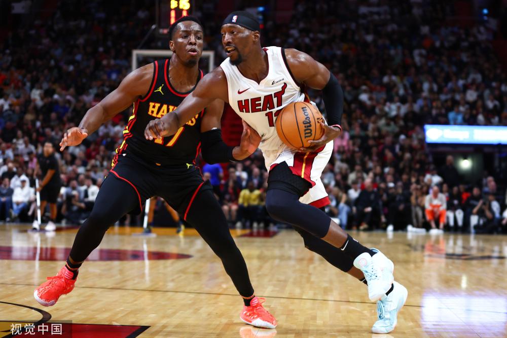 在夢幻現實中對決 克萊談與庫裏NBA賽場首次對位.